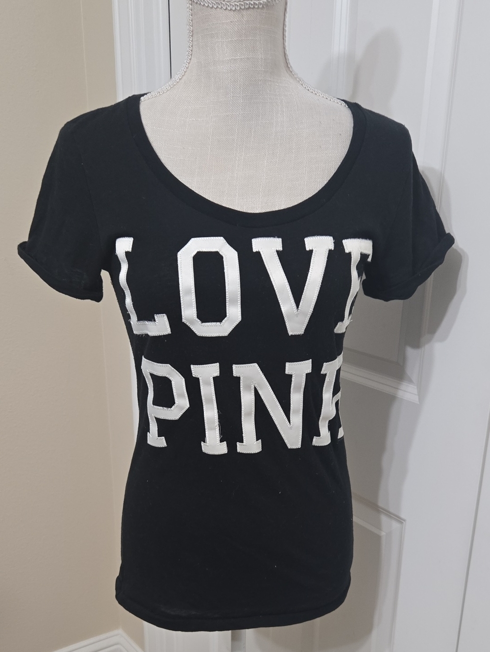 PINK Victoria's Secret Black Tee with White 'LOVE PINK' Appliqué Sz M